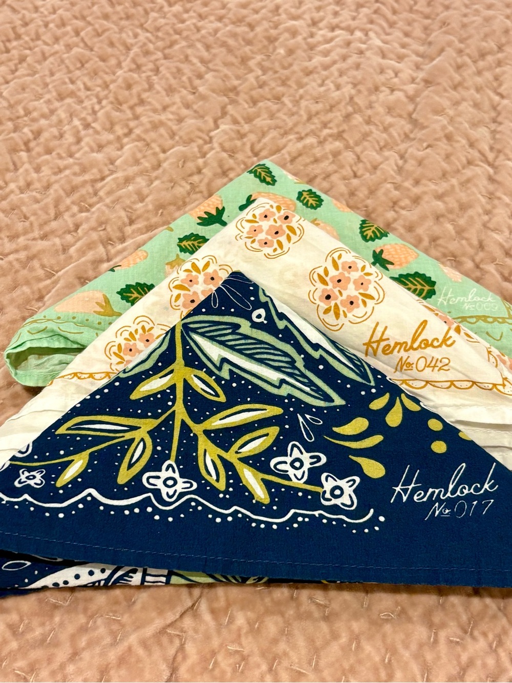 Adorable Hemlock Floral Bandana Scarf in Navy, Sage & Mustard Great Quality - Picture 7 of 8
